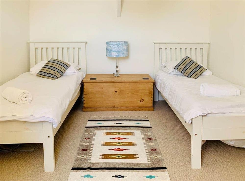 Twin bedroom (photo 2) at Hillside in Port Isaac, Cornwall