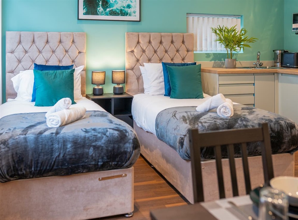 Twin bedroom