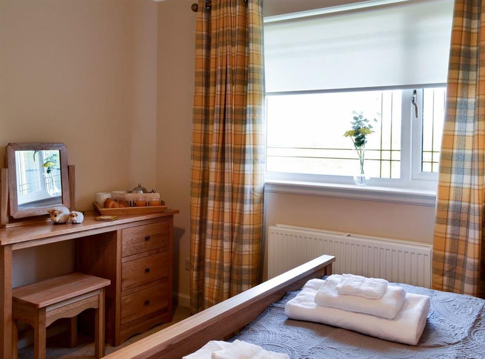 Relaxing bedroom with kingsize bed (photo 2) at Hillview in Gateside, near Beith, Ayrshire