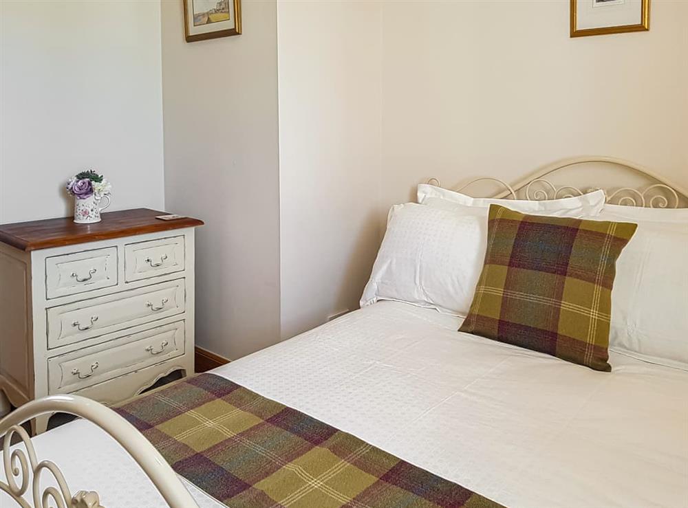 Double bedroom (photo 3) at Hilton Farm Steadings in Dunfermline, Fife