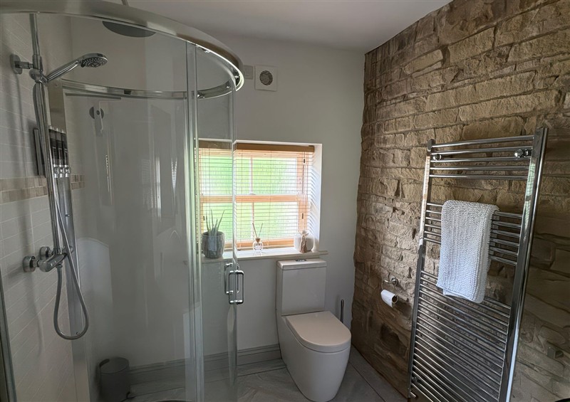 Bathroom at Hivewood Cottage, Haworth