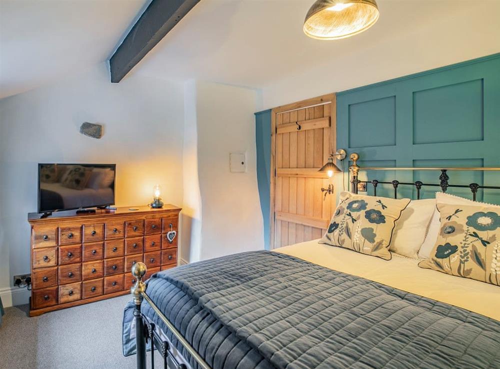 Double bedroom (photo 3) at Hob Cote in Midgehole, Hebden Bridge, West Yorkshire