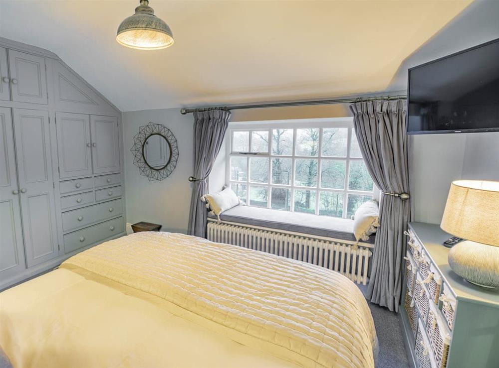 Double bedroom (photo 7) at Hob Cote in Midgehole, Hebden Bridge, West Yorkshire