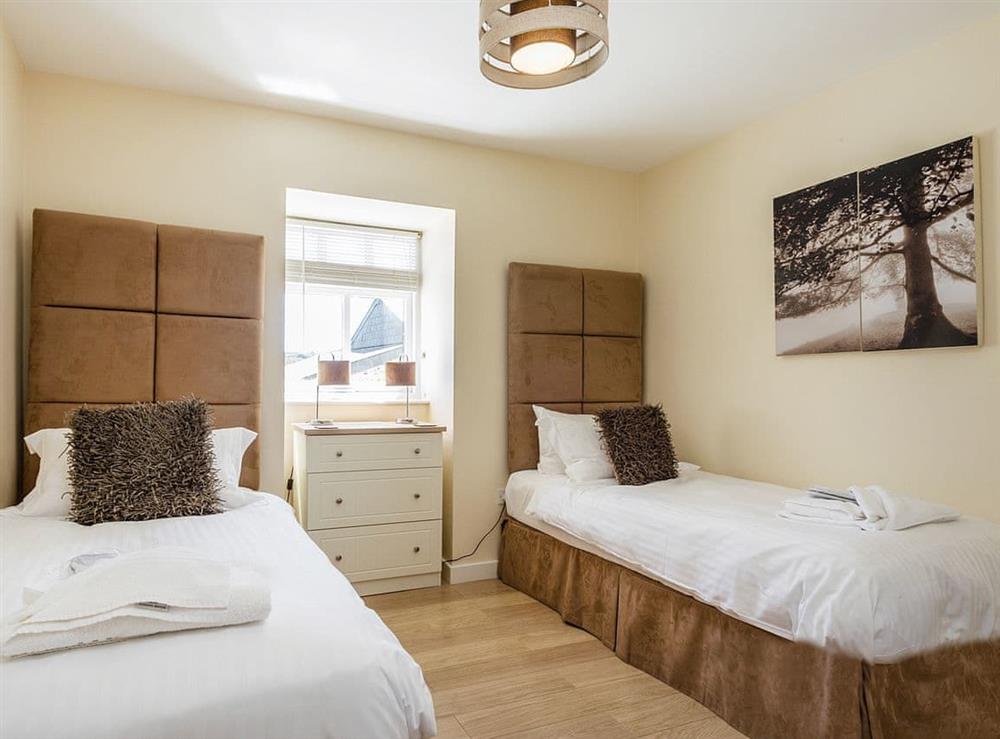 Twin bedroom at Hob Nob in Duloe, near Looe, Cornwall