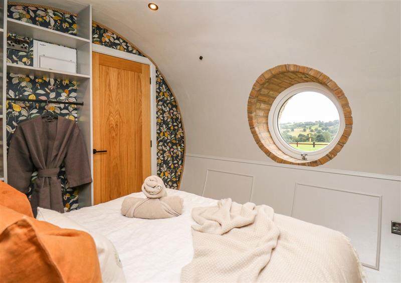 A bedroom in Hobbit Home 2 (photo 2) at Hobbit Home 2, Llanfair Caereinion