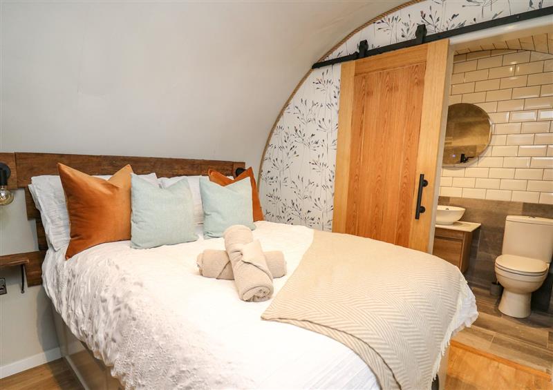 A bedroom in Hobbit Home 2 (photo 3) at Hobbit Home 2, Llanfair Caereinion