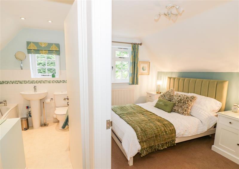 This is a bedroom (photo 2) at Hock-tide Cottage, Kenilworth