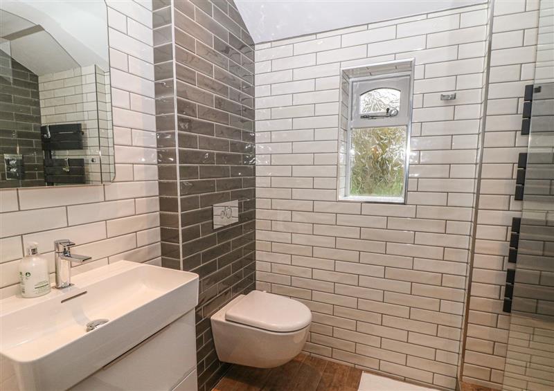 The bathroom at Hockerley Cottage, Whaley Bridge