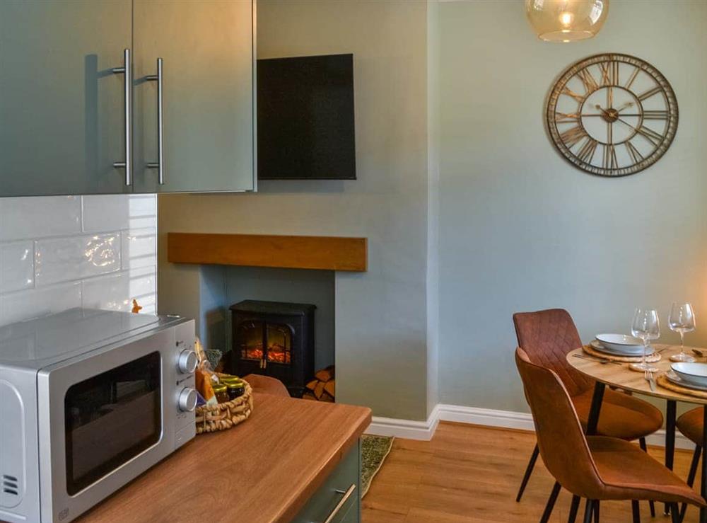 Kitchen/diner at Hogarth Apartment by the Sea in Newbiggin-by-the-Sea, Northumberland