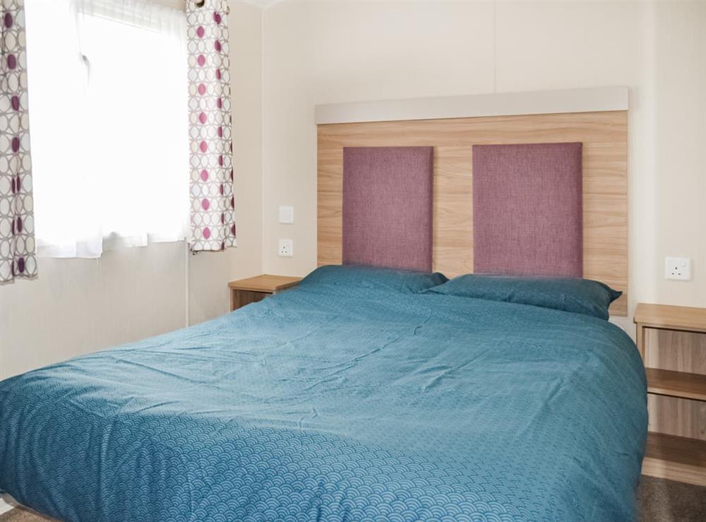 Double bedroom (photo 2) at Holiday Health in Skegness, Lincolnshire