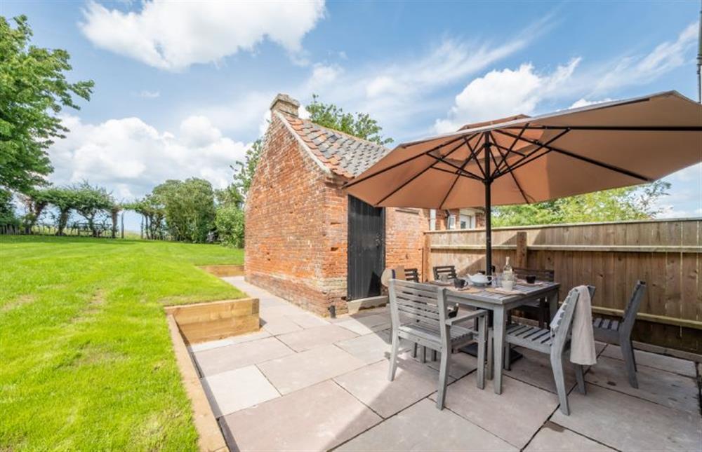 Patio area perfect for dining alfresco at Holkham Skies, Wells-next-the-Sea