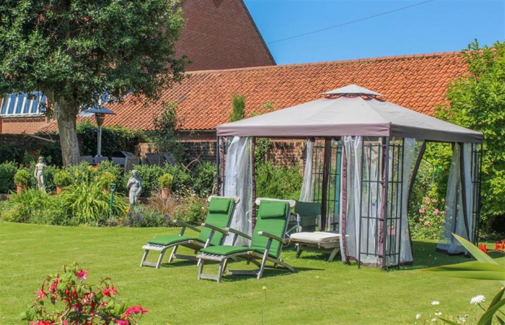 Holland House garden (photo 3) at Holland House, Docking near Kings Lynn