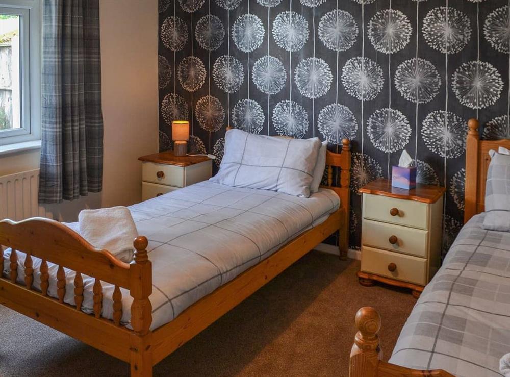 Twin bedroom at Hollands Pond in Thorpe St Peter, Lincolnshire