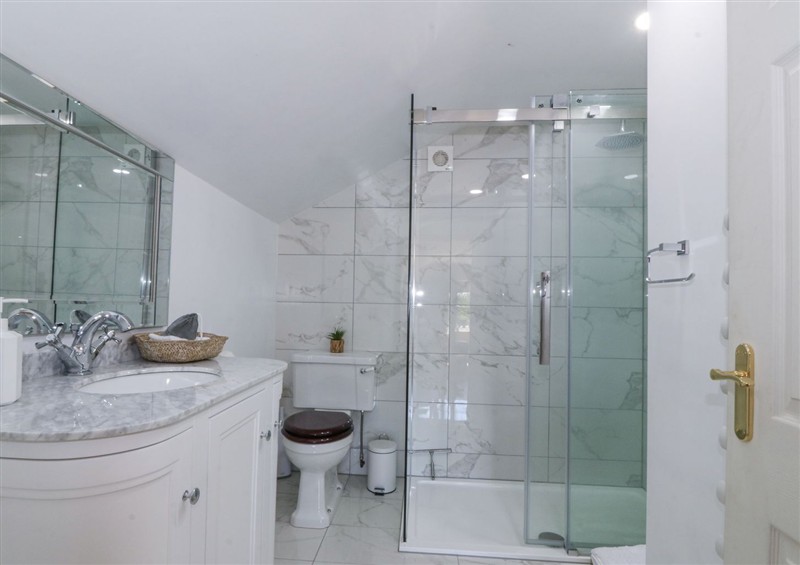 Bathroom at Holly Cottage, Llechwedd near Conwy