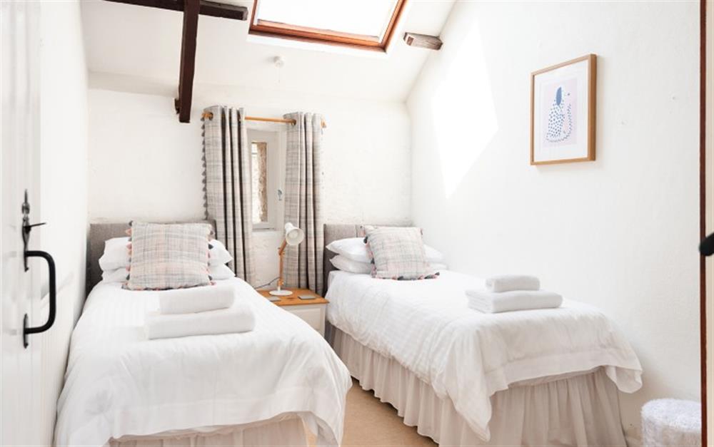 The twin bedroom  at Holly Cottage in Slapton