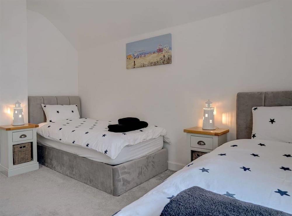 Twin bedroom at Holly House in Heacham, Norfolk