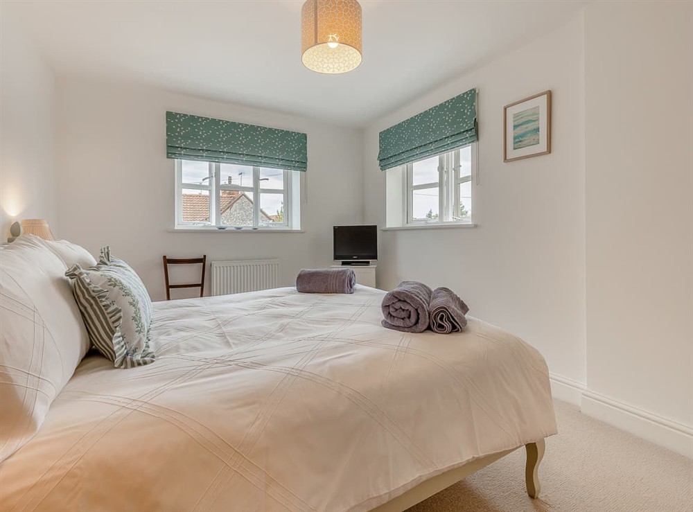 Double bedroom (photo 5) at Holly House in South Creake, near Fakenham, Norfolk