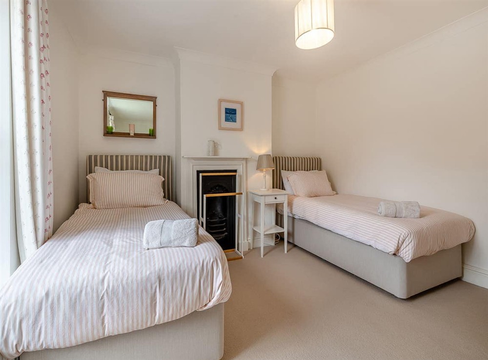 Twin bedroom (photo 2) at Holly House in South Creake, near Fakenham, Norfolk