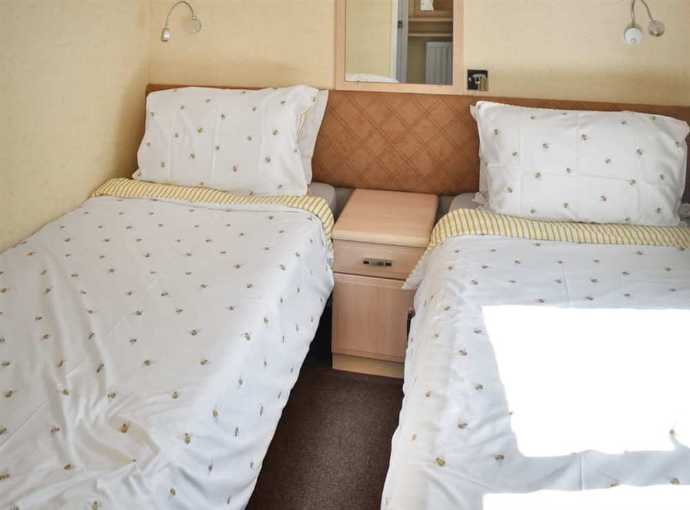 Twin bedroom