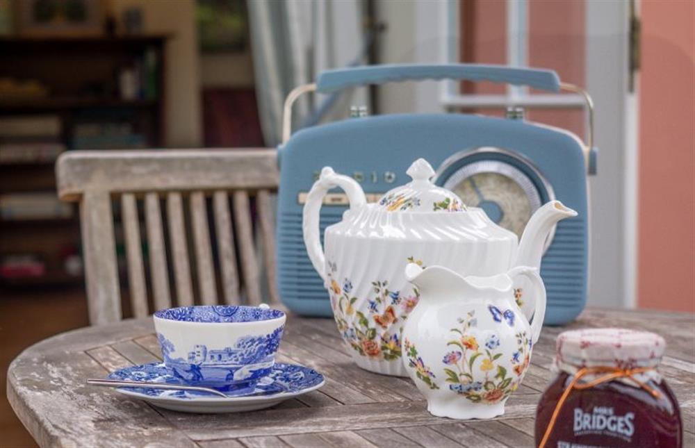 Perfect for al fresco breakfast at Hollyhock Cottage, Stoke By Nayland