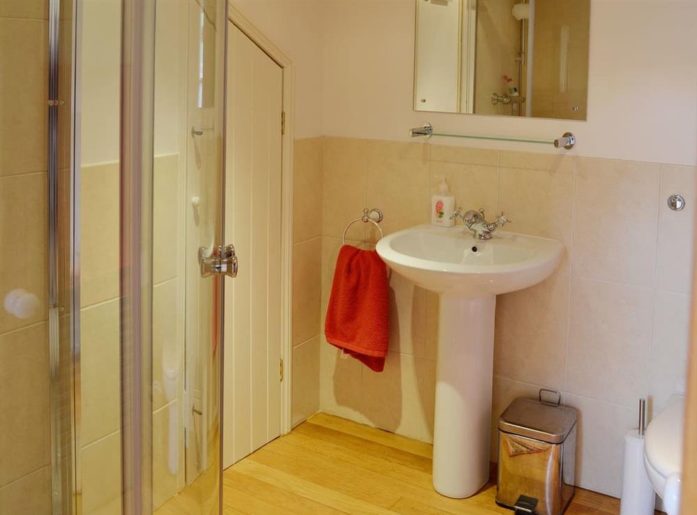 Shower room at Hollywell Barn in Menheniot, near Liskeard, Cornwall