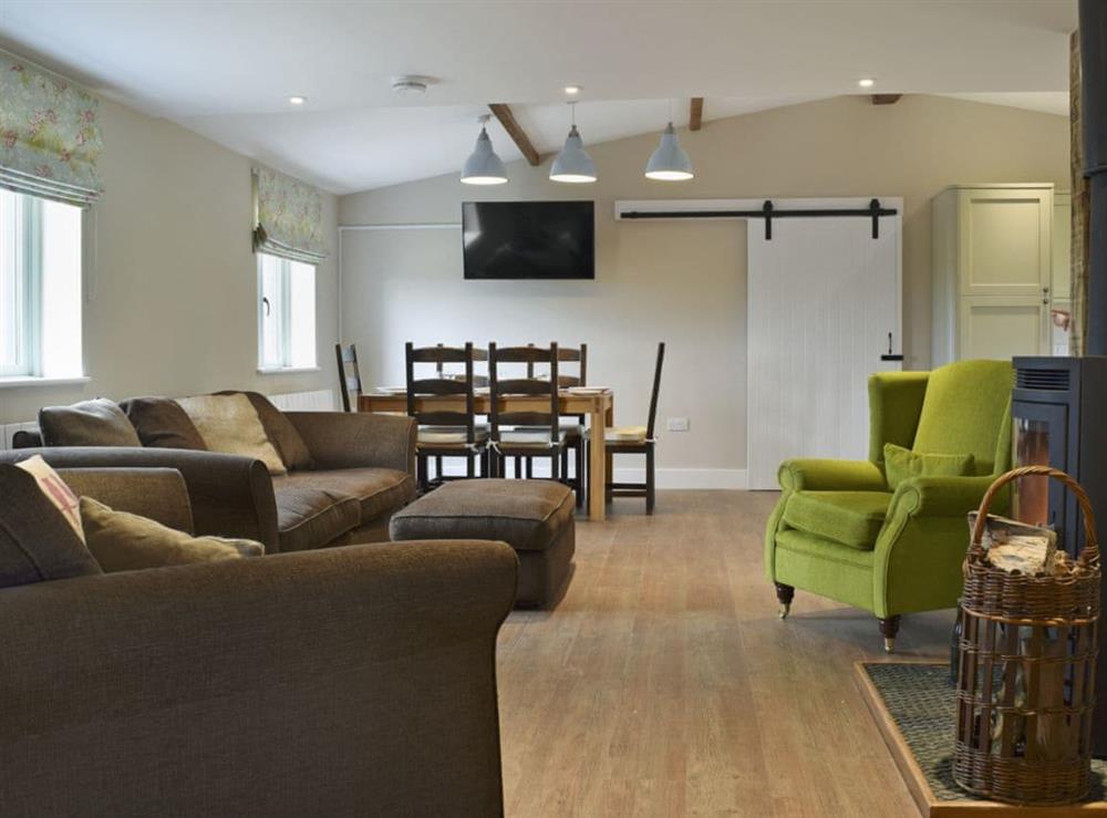 Superbly renovated open plan living space (photo 2) at Waxwing Cottage, 
