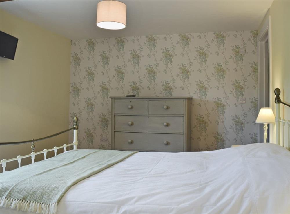 Tastefully furnished double bedroom (photo 2) at Waxwing Cottage, 
