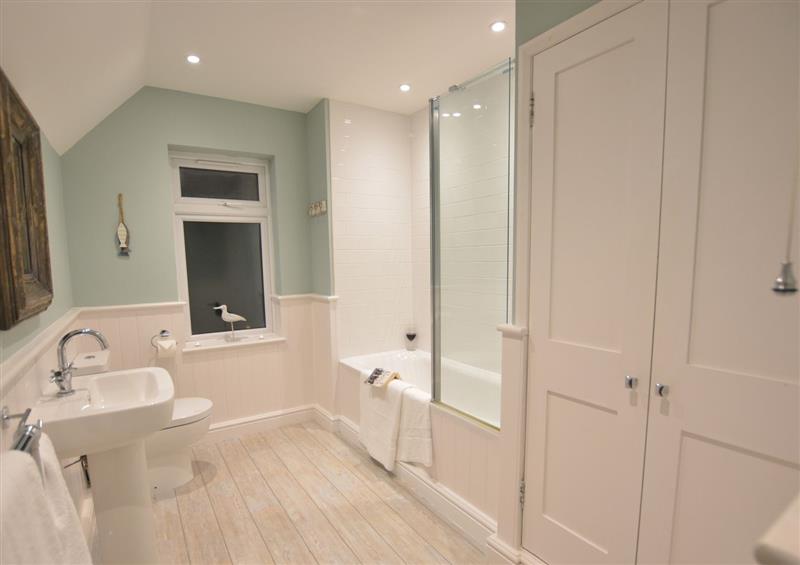 This is the bathroom (photo 2) at Holmleigh, Aldeburgh, Aldeburgh