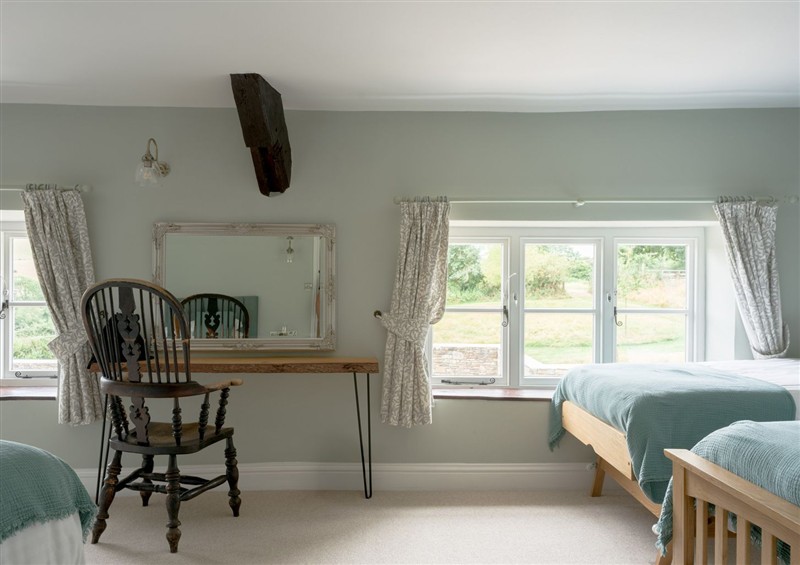 One of the 6 bedrooms (photo 2) at Holwell Farmhouse, Bampton