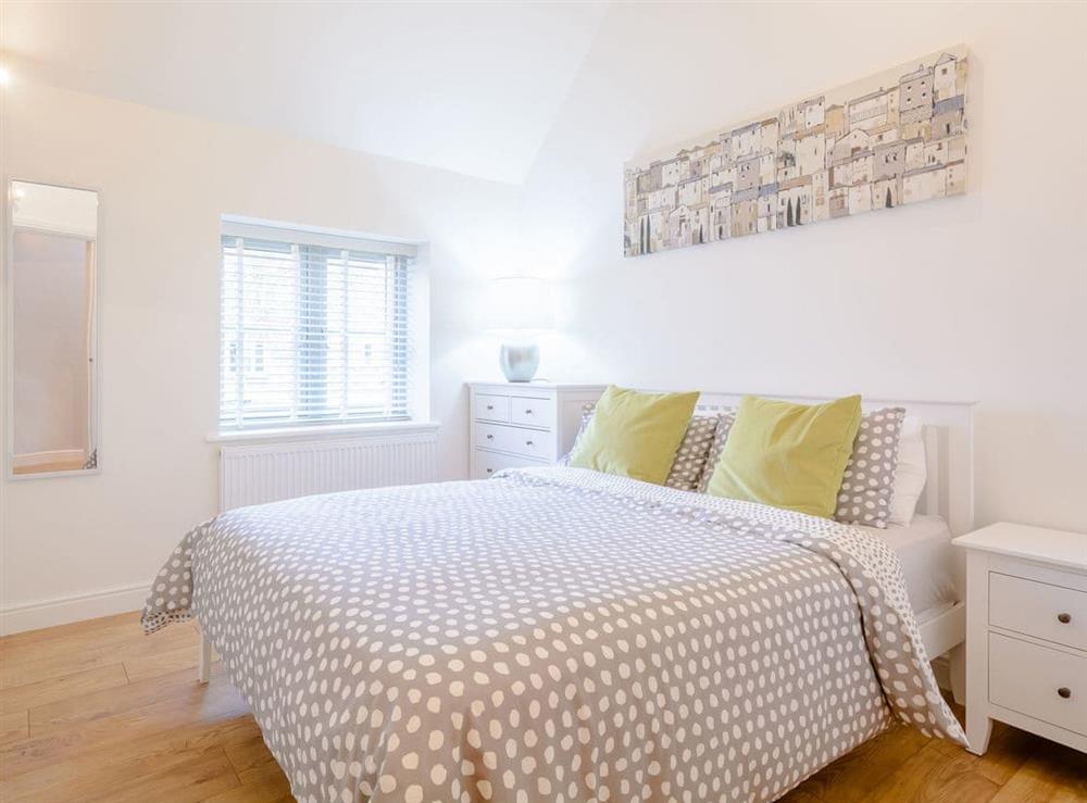 Light and bright double bedroom at Russett, 
