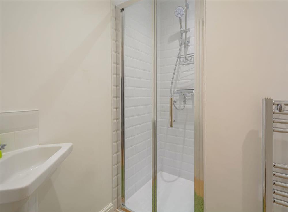 Shower room with cubicle at Russett, 