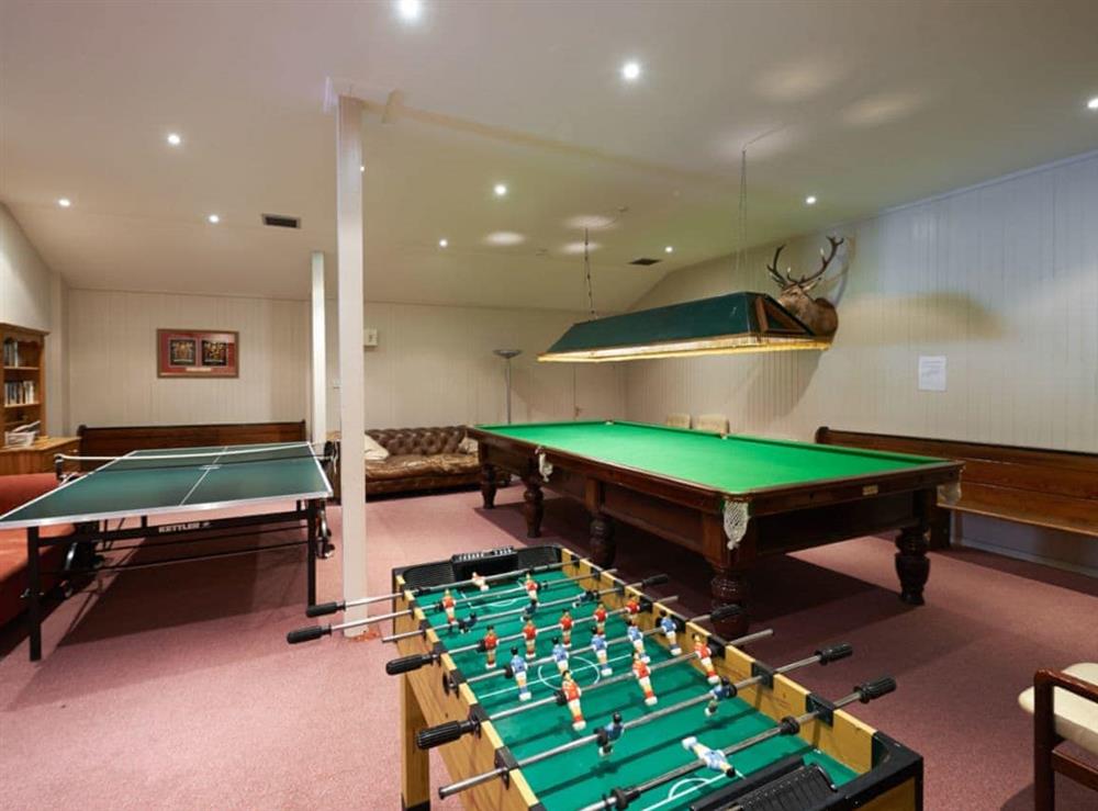 Shared games room with snooker table, table tennis, table football, telephone (honesty box) and wi-fi at Marjorys Cottage, 