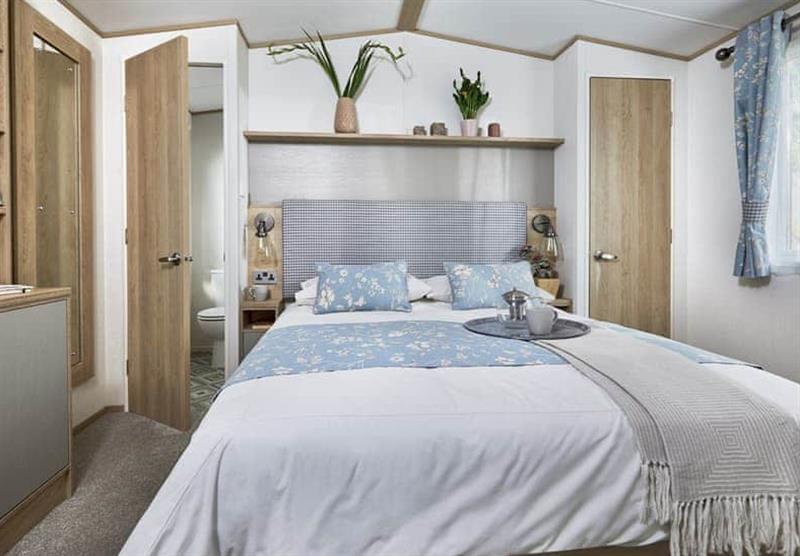 Bedroom in the Snowdrop at Home Farm Park Lakeside Retreat in Burgh le Marsh, Lincolnshire