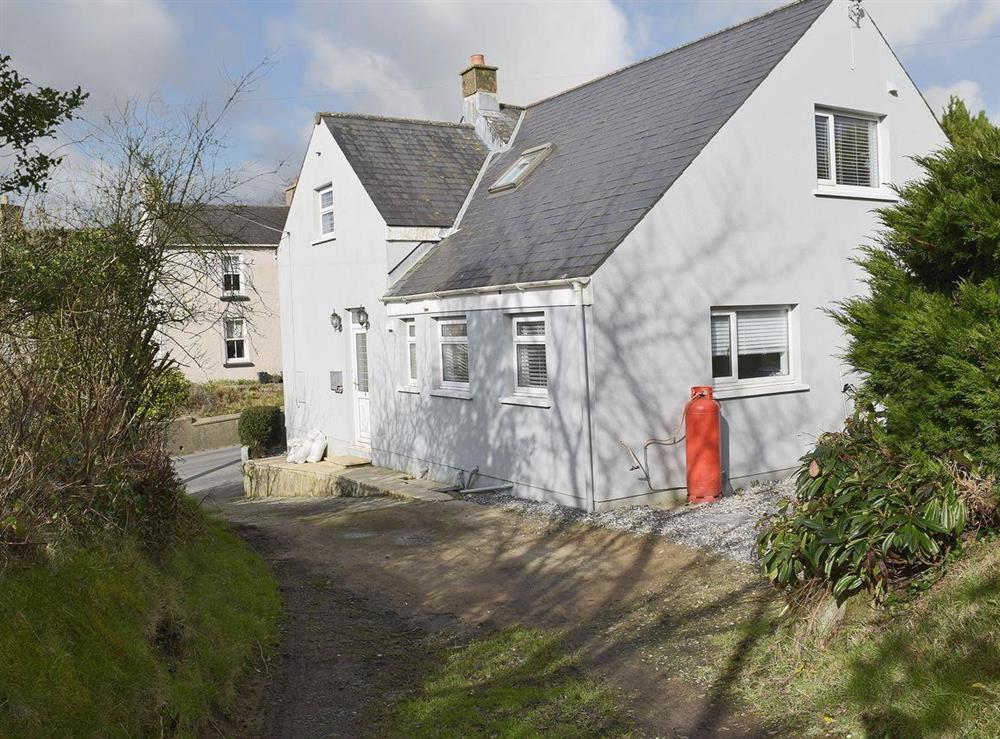 Charming family sized holiday cottage in rural Wales