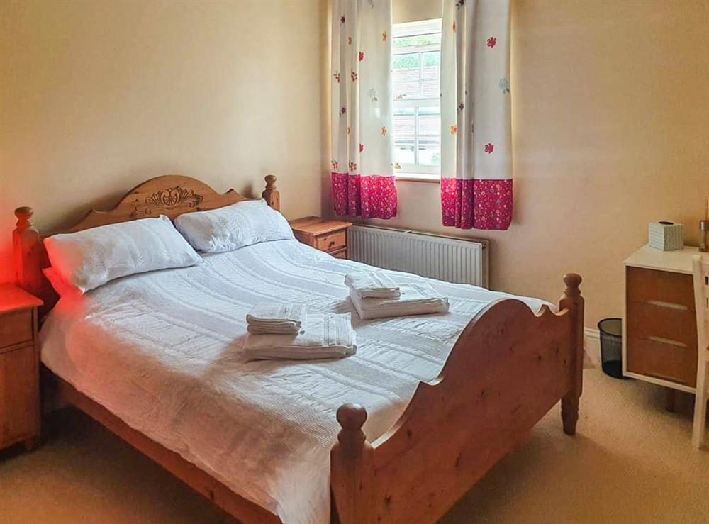 Double bedroom at Homeleigh in Sellindge, Kent