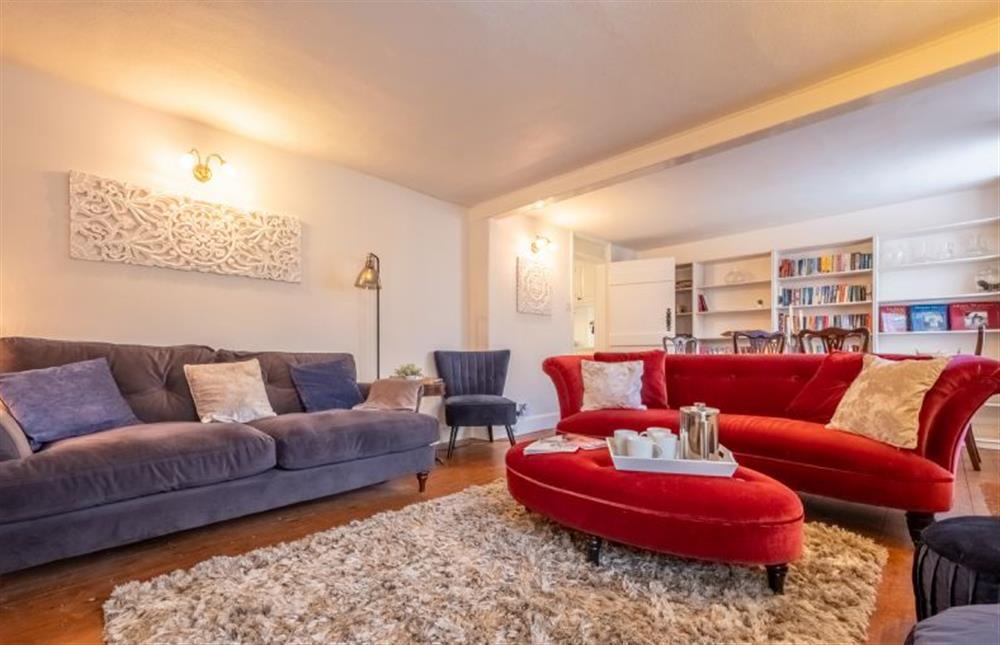 Sitting room and dining table