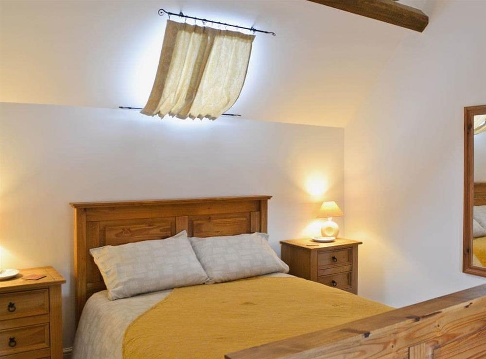 Double bedroom at Honeymead Cottage in Bitton, Avon