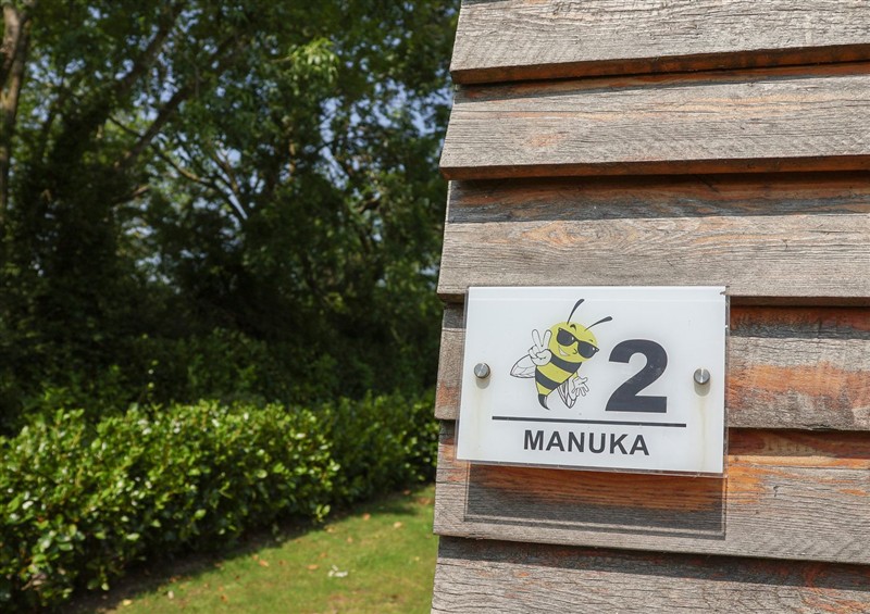 Outside at Honeypot Hideaways - Manuka, Higher Kinnerton