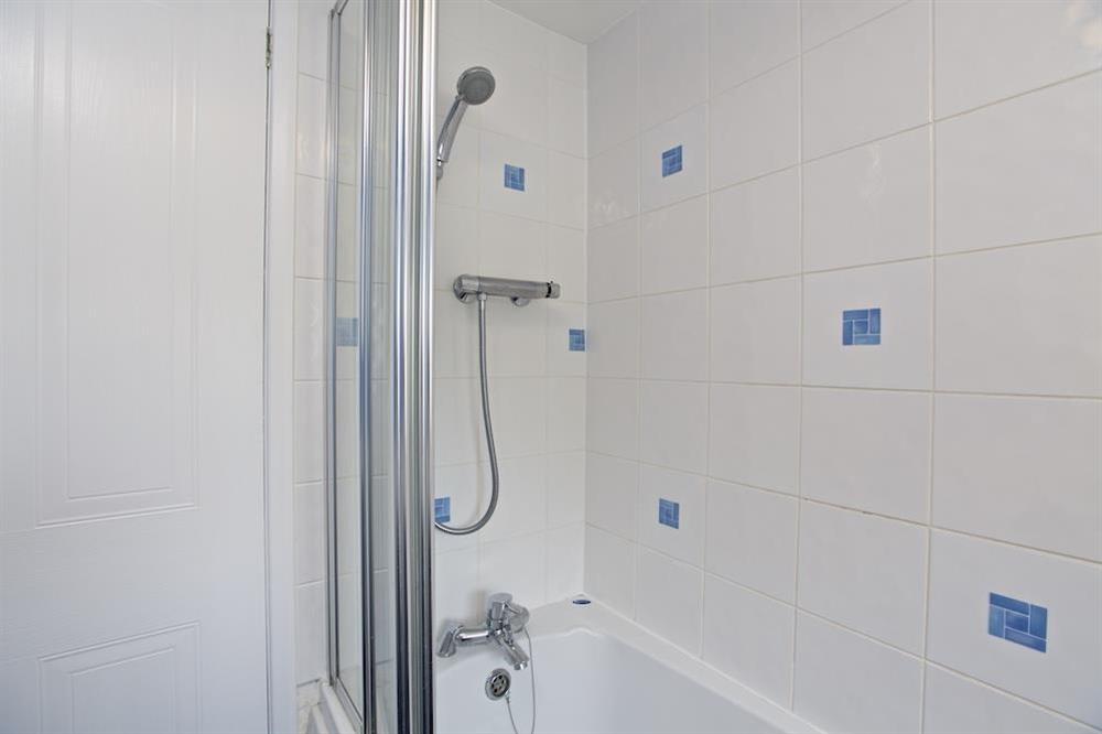 Family bathroom (photo 2) at Honeysuckle Cottage in Bigbury, Kingsbridge