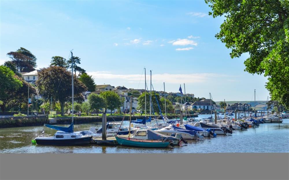 Kingsbridge with plenty of amenities for your holiday and just 15 minutes away
