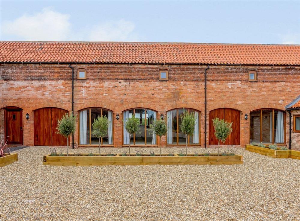 Exterior (photo 3) at Honies Farm barns- The Arches in East Stoke, near Newark, Norfolk