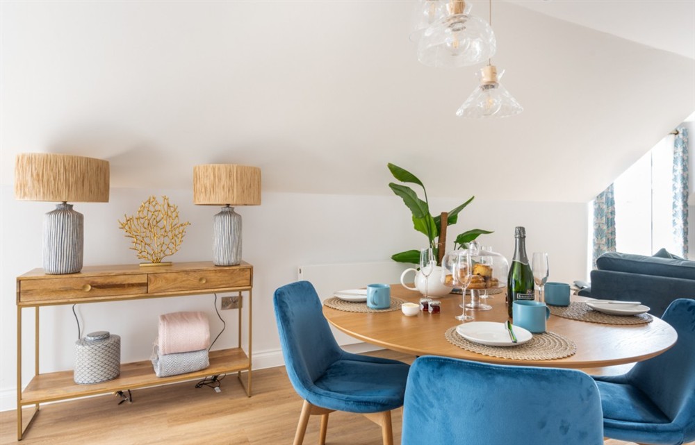 The dining room at Hope Retreat in Thurlestone