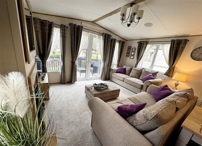Enjoy the living room at Hopton Lodge Retreat, Hopton-On-Sea
