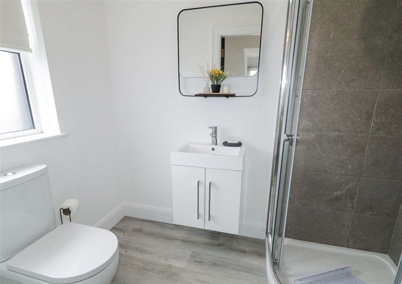 Bathroom (photo 2) at Horizon Apartments, Castlerock