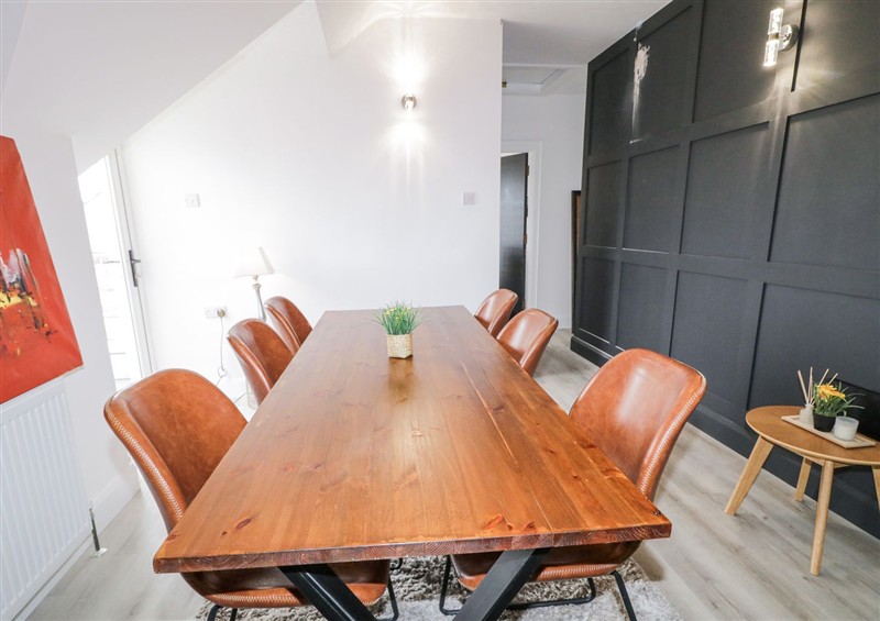 Dining room at Horizon Apartments, Castlerock