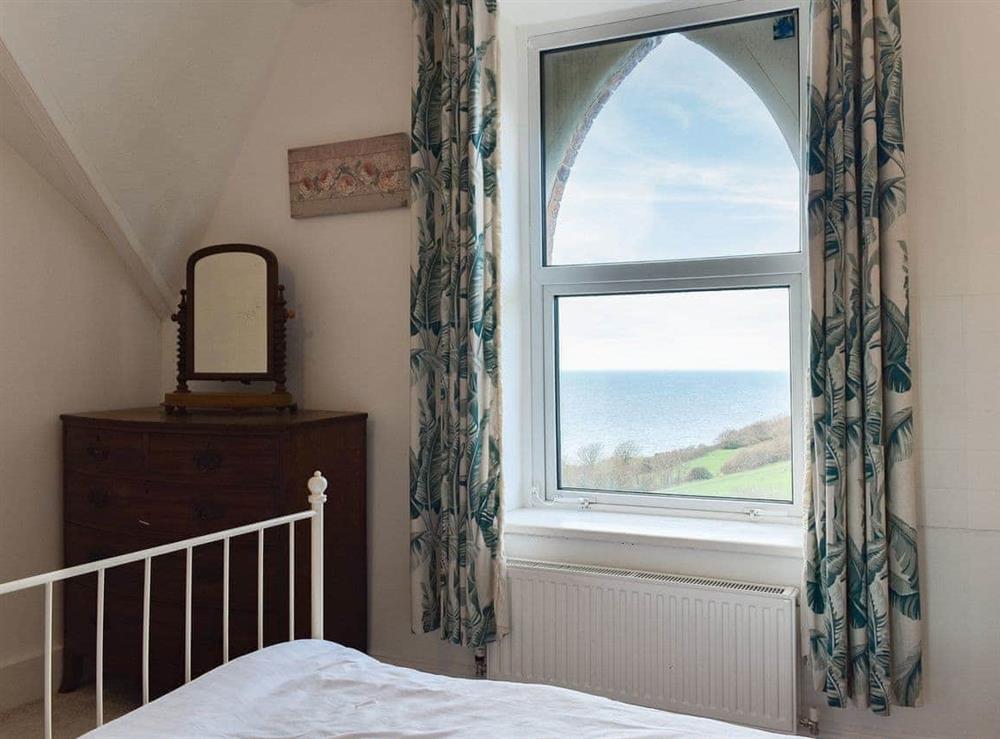 Double bedroom (photo 4) at Houndsfield in Ilfracombe, Devon