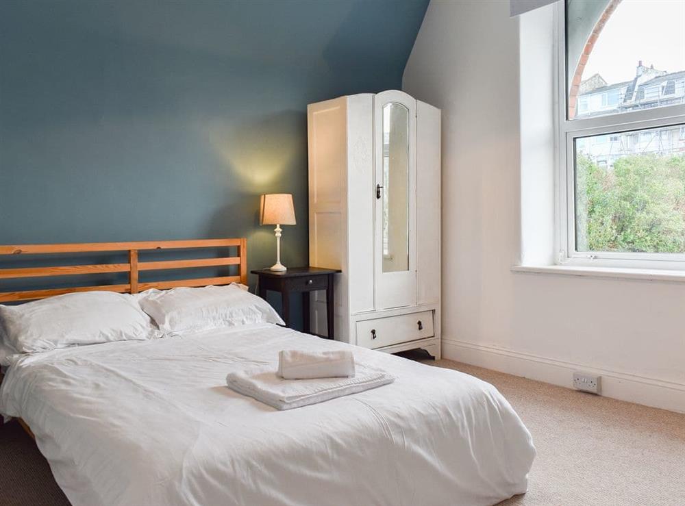 Double bedroom (photo 6) at Houndsfield in Ilfracombe, Devon