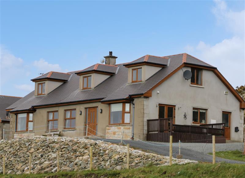 The setting at House on Ring Fort Hill, Fanad near Downings