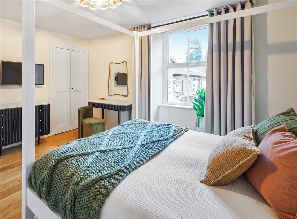 Four Poster bedroom (photo 2) at Hovera Cottage in Windermere, Cumbria