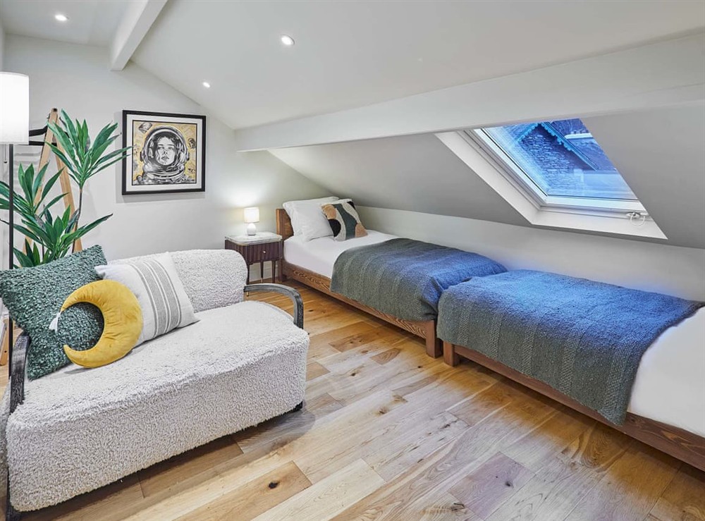 Twin bedroom at Hovera Cottage in Windermere, Cumbria